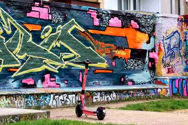 探花片段分析报告发布｜情绪表达片段评测用户讨论持续升温